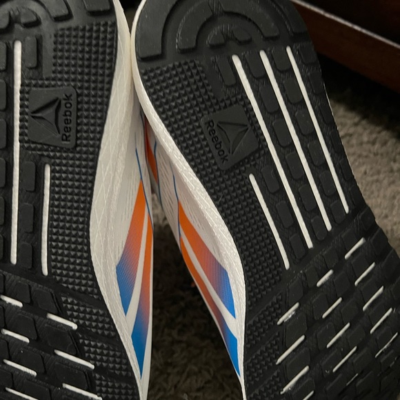 NWOT Reebok forever 2.0 sneakers - Picture 4 of 7